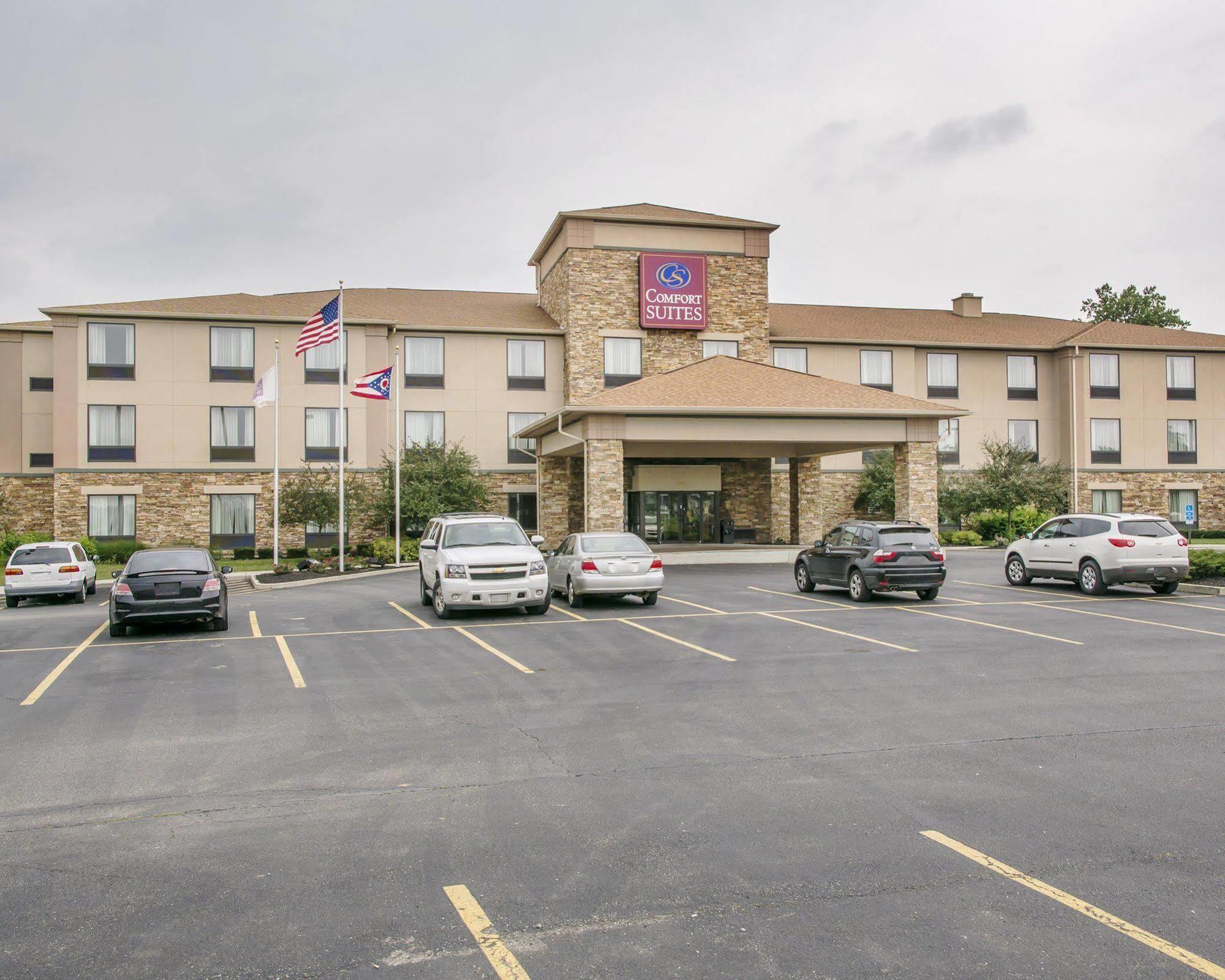 Comfort Suites Dayton-Wright Patterson Exterior photo